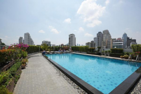 Отель Ruamchitt Plaza Hotel  Бангкок